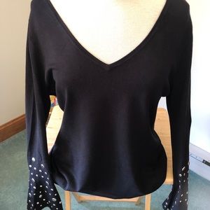 🖤 BELL SLEEVE V NECK BLOUSE 🖤